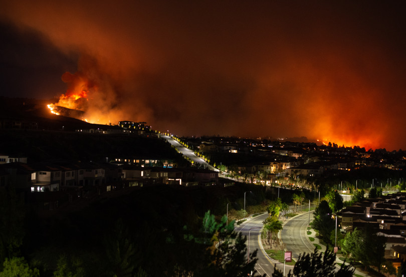 wildfire near Sylmar area of Los-Angeles